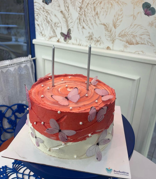 Kelebekli Zarif Doğum Günü Pastası