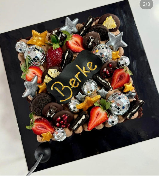 İsme Özel Süslemeli Pasta