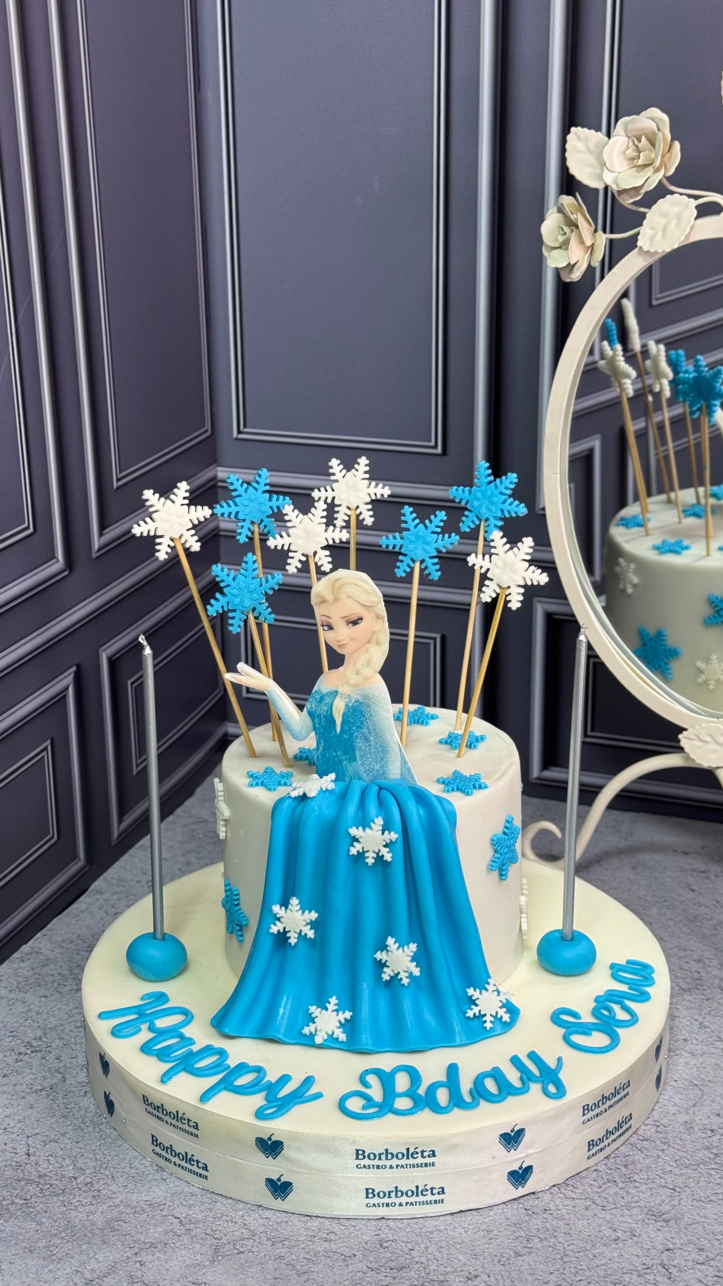 Frozen Temalı Pasta