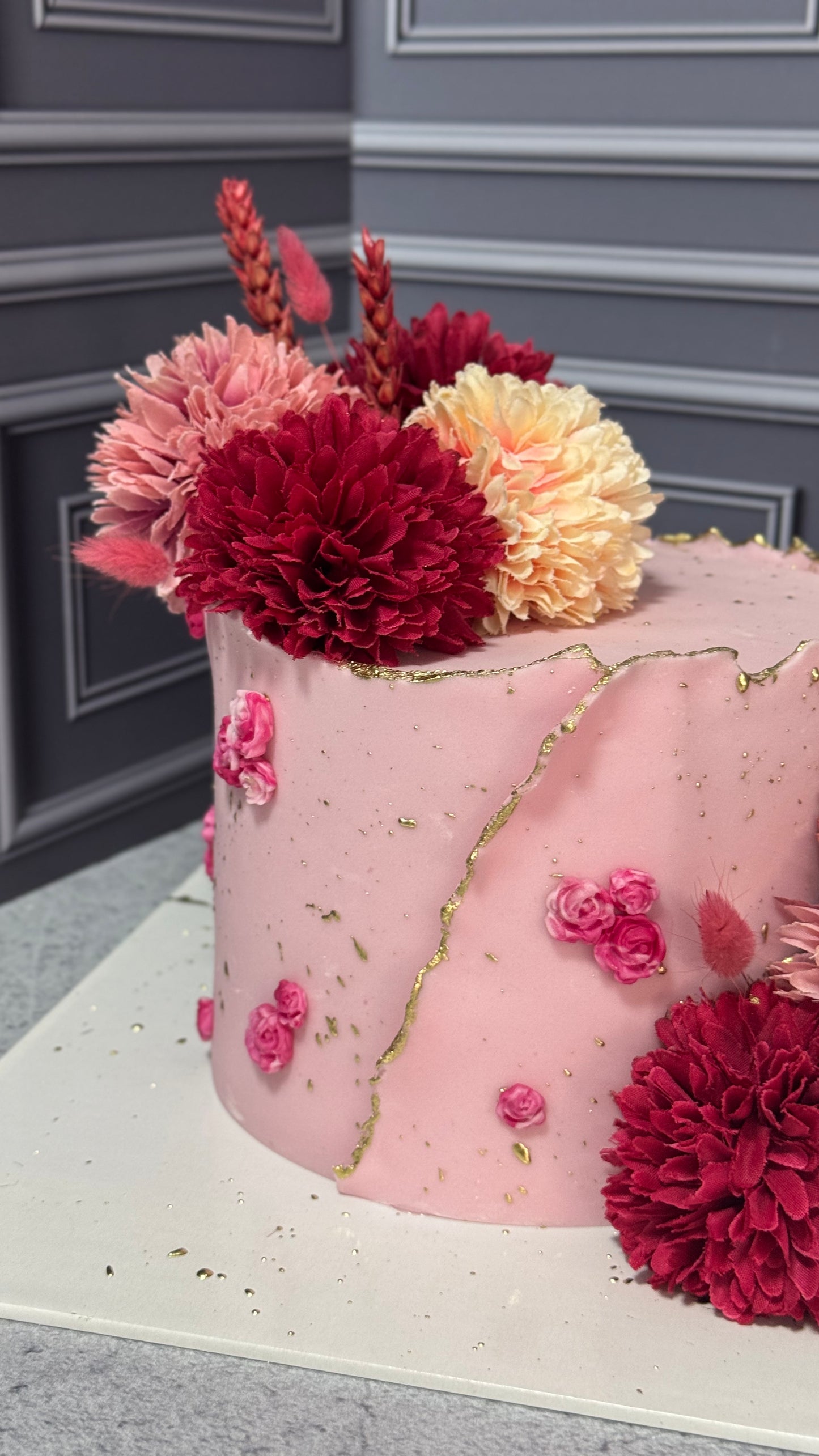 Krizantem Süslemeli Pasta