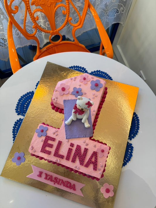 1.Yaş Konseptli Pasta