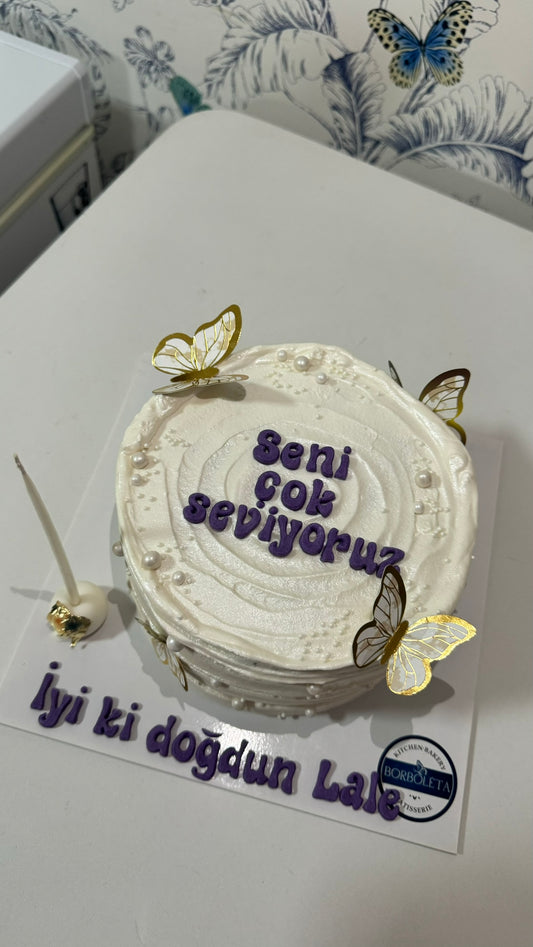 Glutensiz Doğum Günü Pastası
