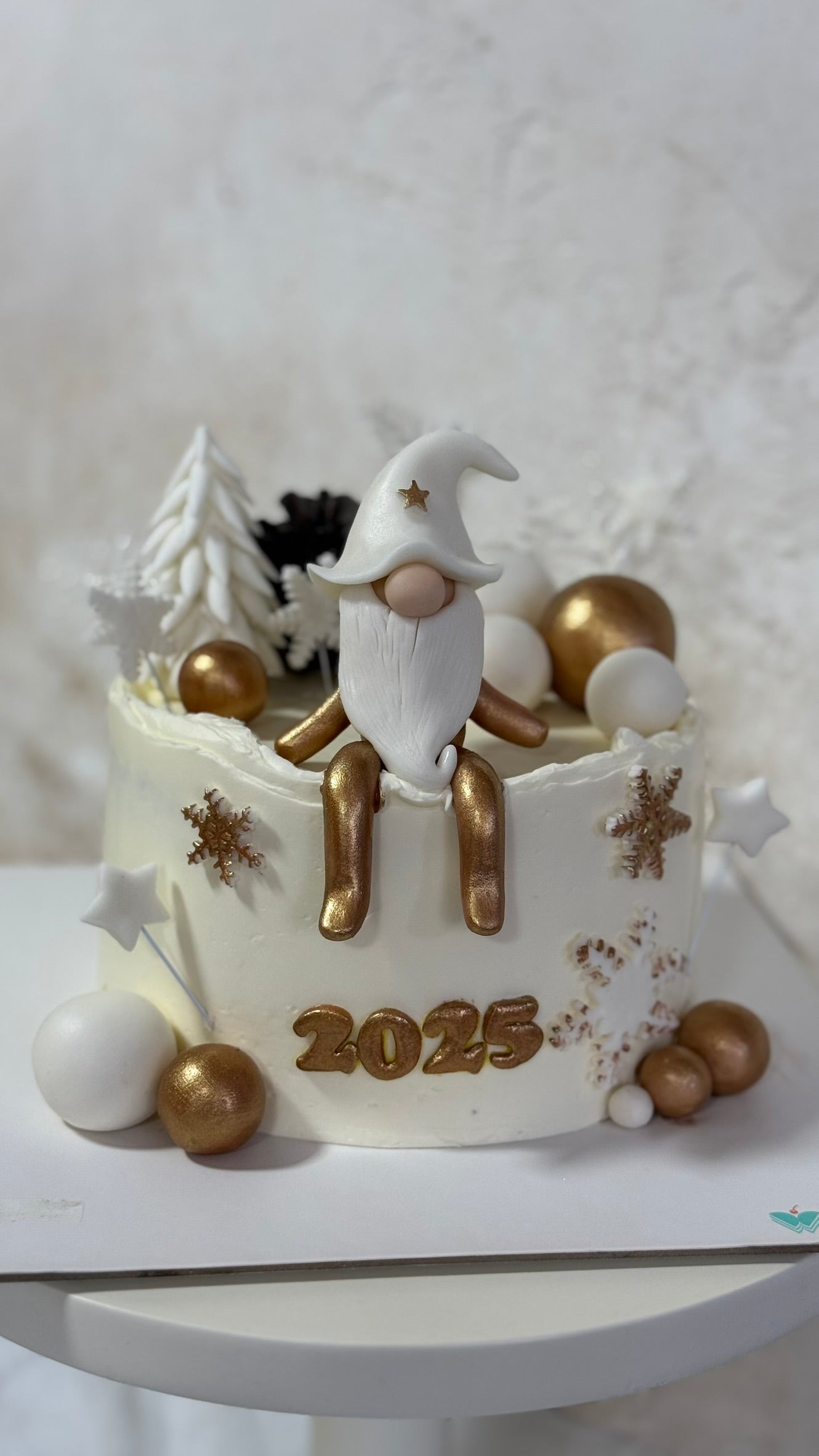 Santa Figürlü Yılbaşı Pasta