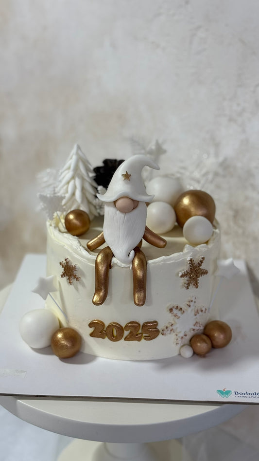 Santa Figürlü Yılbaşı Pasta