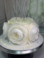 Beyaz 3 Boyutlu Güllü Pasta
