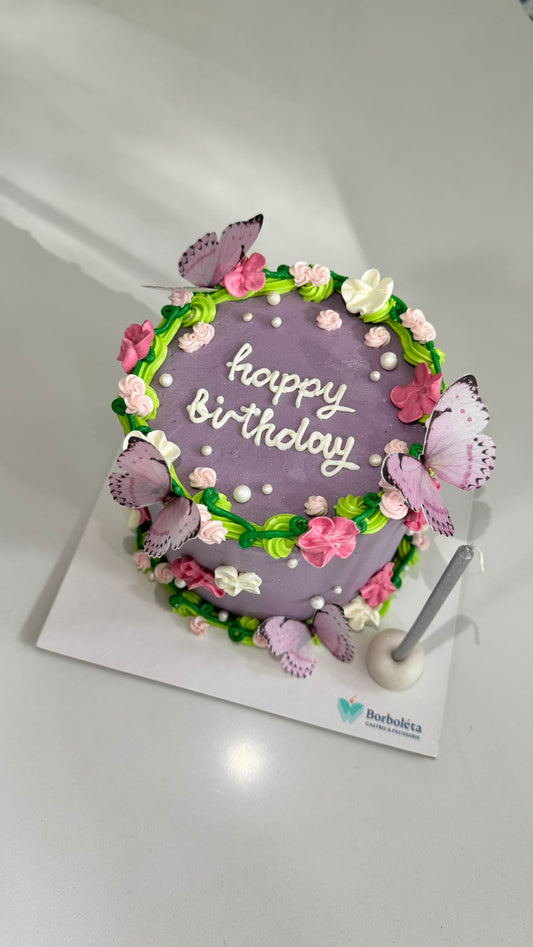 Kelebekli ve Çiçekli Doğum Günü Pastası