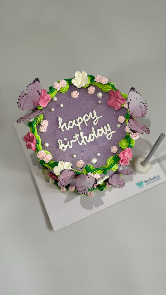 Kelebekli ve Çiçekli Doğum Günü Pastası