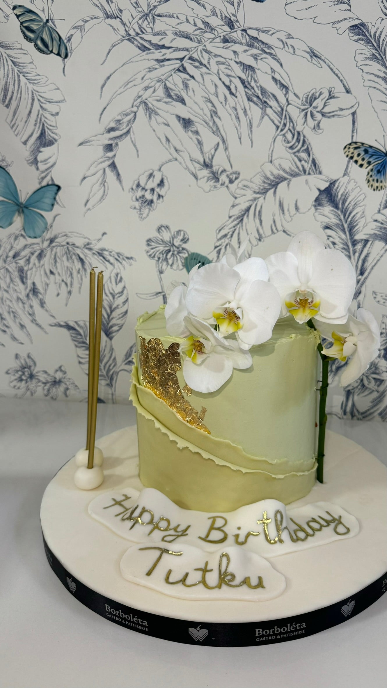 Orkide Süslemeli Pasta