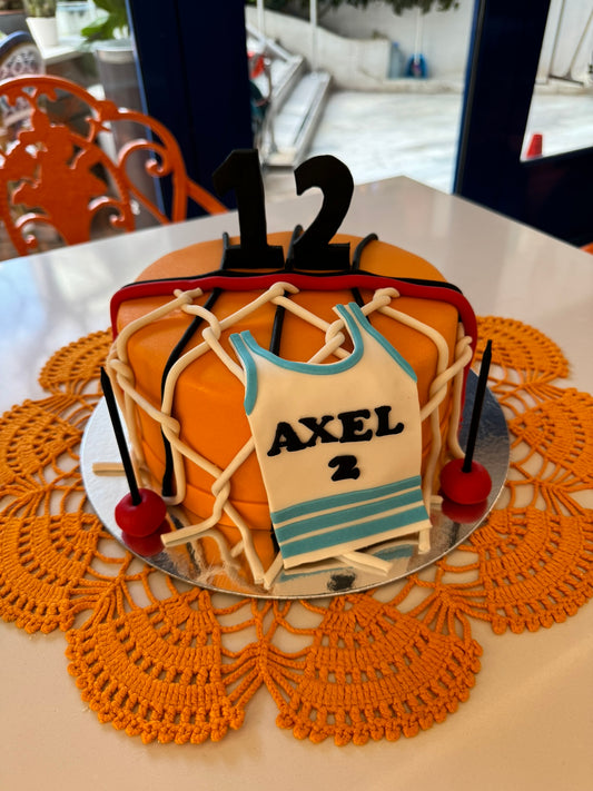 Basketbol ve Forma Detaylı Doğum Günü Pastası