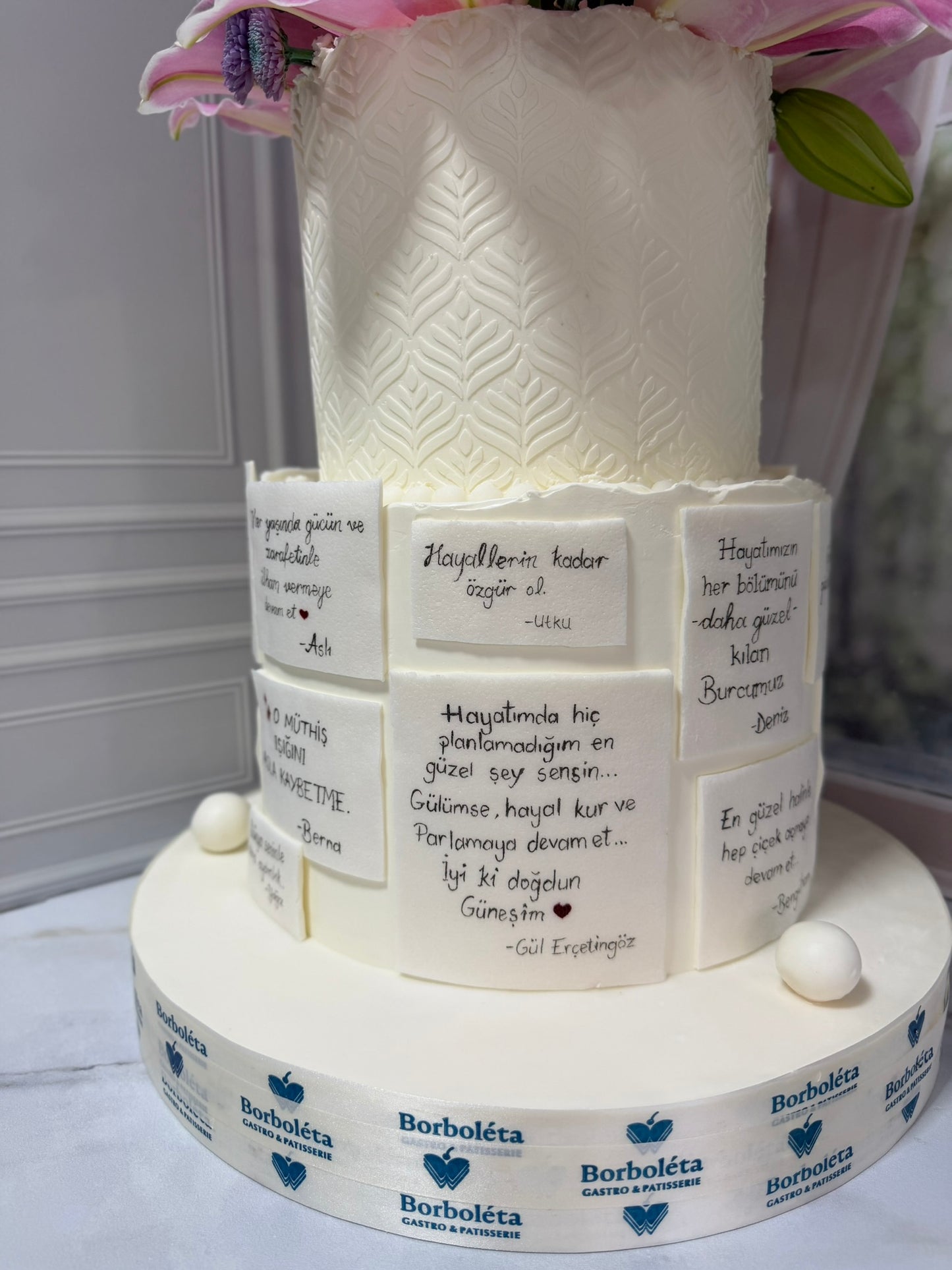 Notes of Love Tasarım Pasta