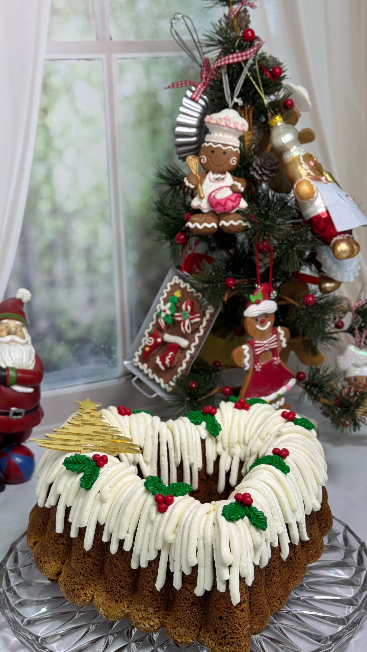 Kalp Şeklinde Yılbaşı Konseptli Bundt Cake