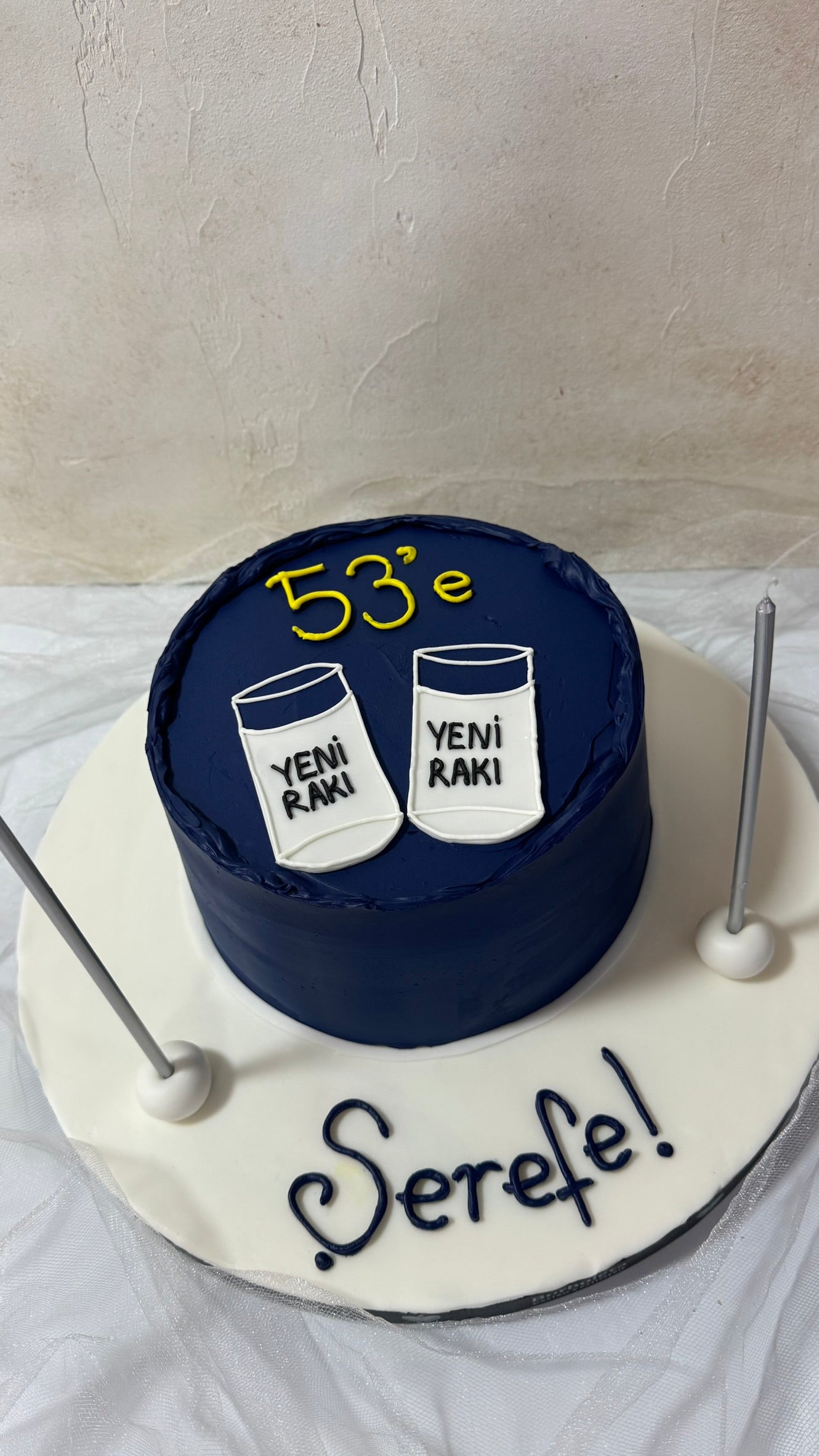 Yeni Rakı Doğum Günü Pastası