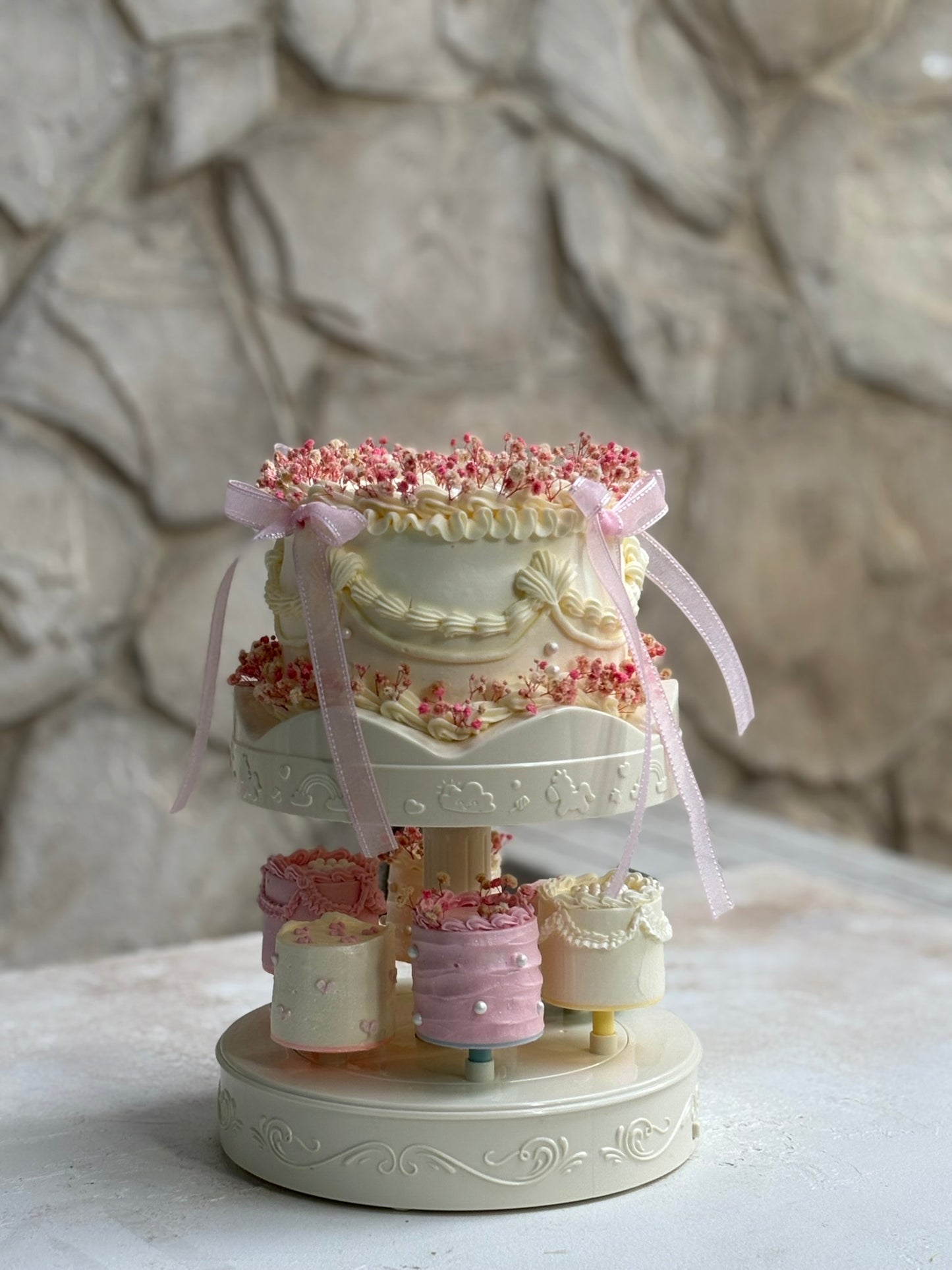 Dönen Standlı Pasta