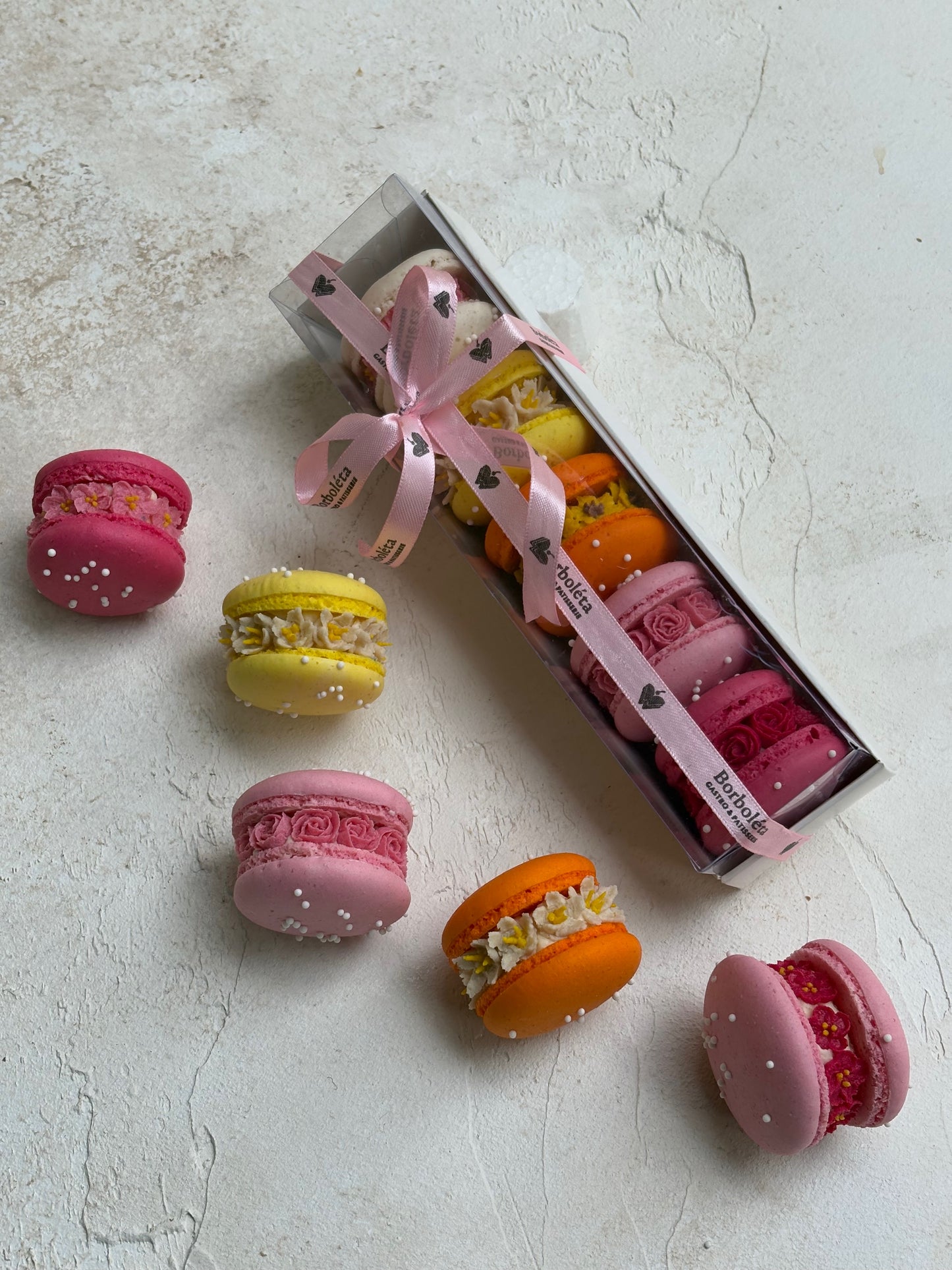 Renkli Çiçek Süslemeli Makaronlar