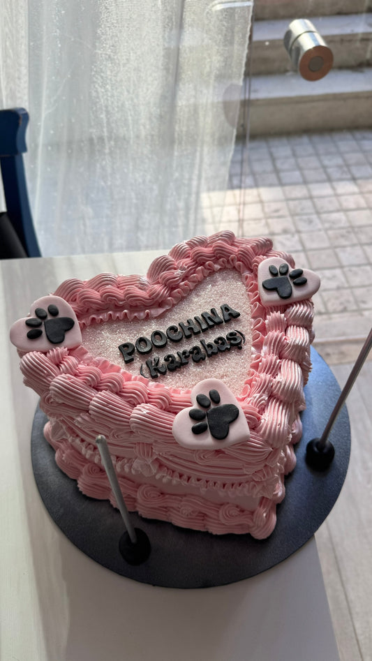 Patili İşlemeli Yazılı Pasta