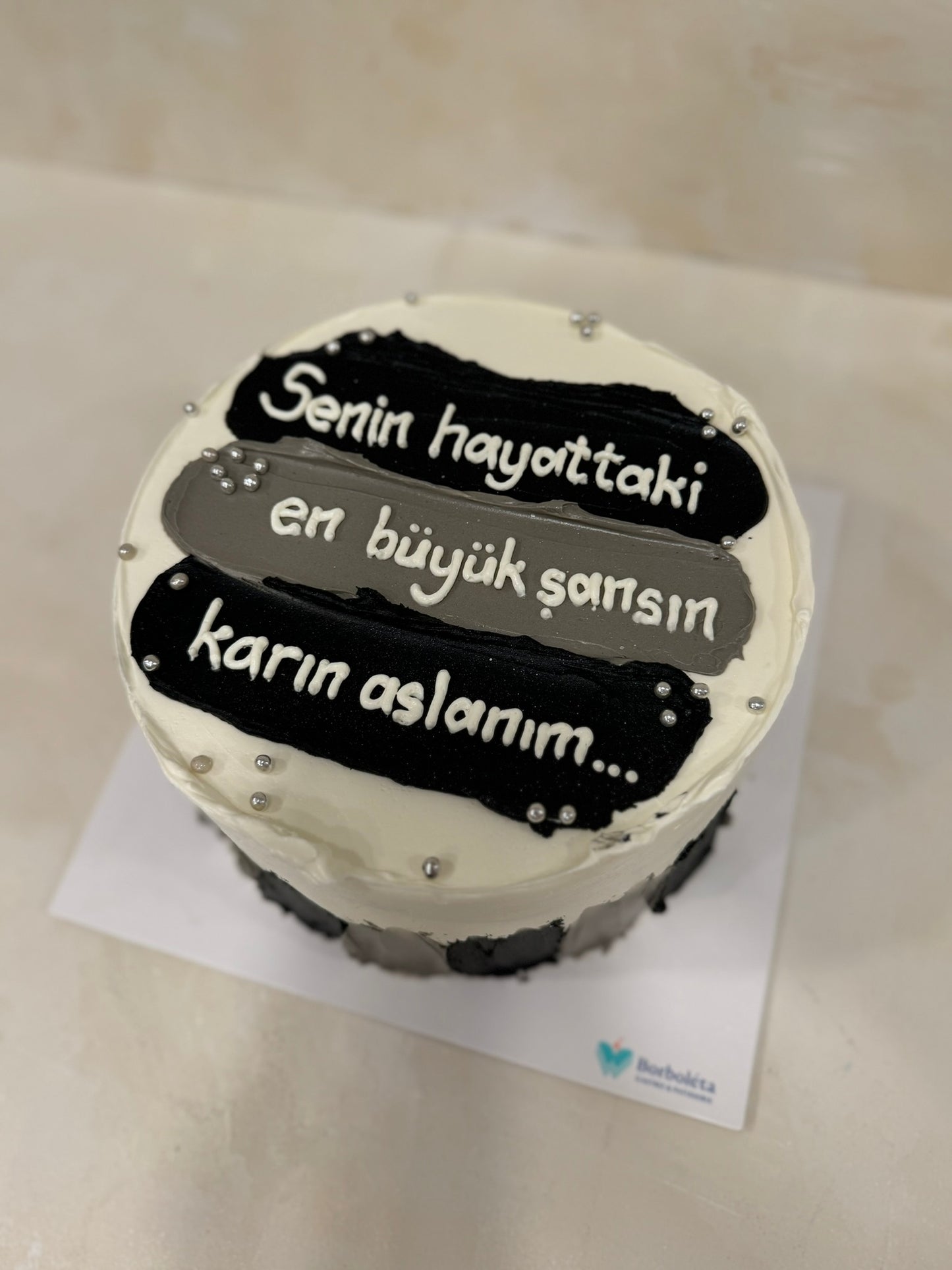 Senin Hayattaki En Büyük Şansın Karın Aslanım Pasta