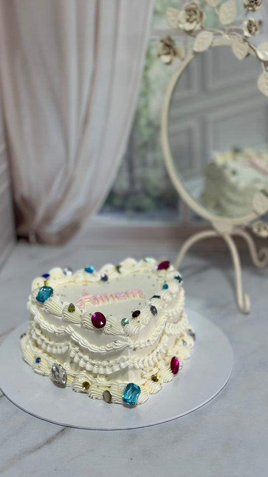 Kalpli Mücevherli Pasta